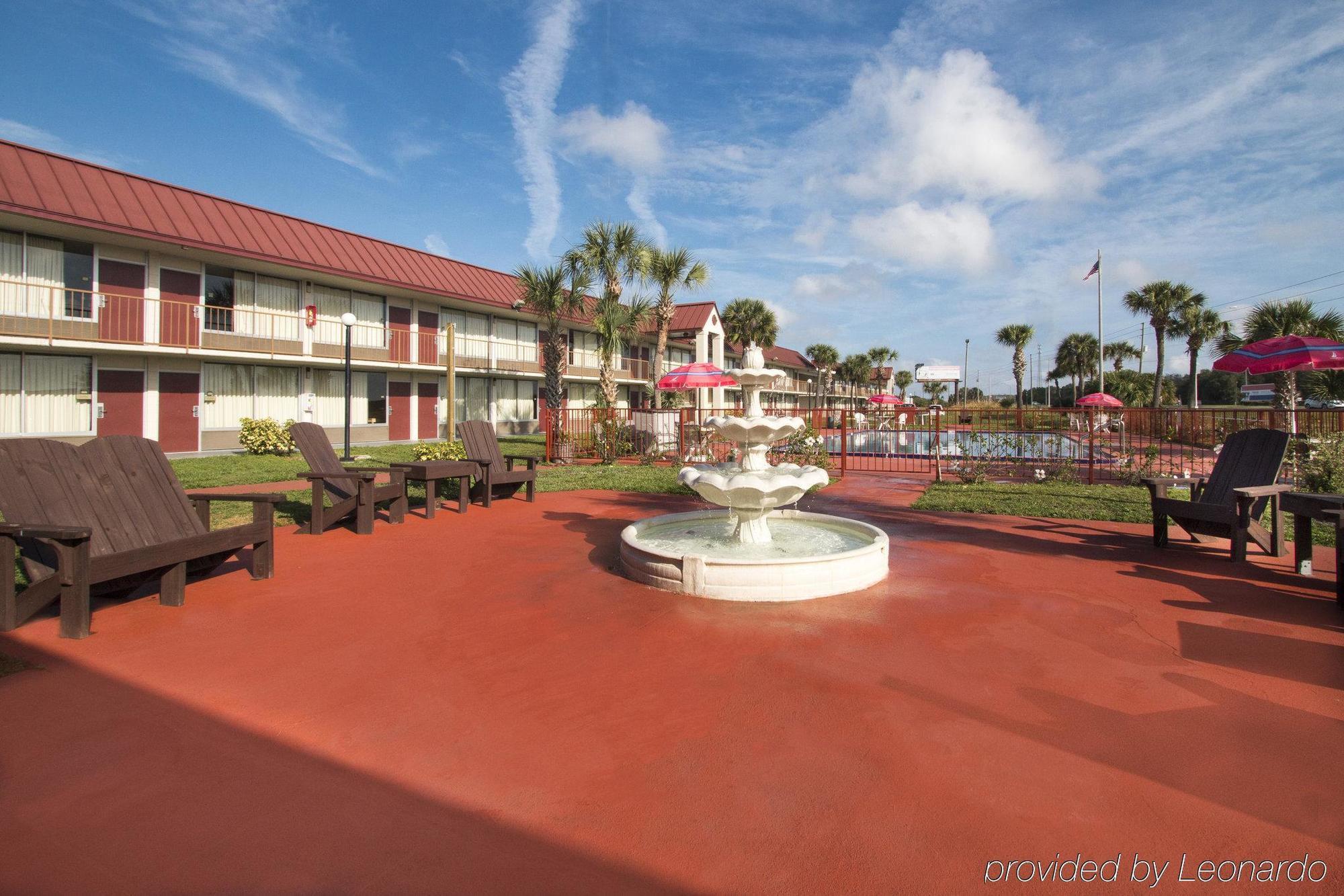 Oyo Hotel Dundee By Crystal Lake Exterior foto